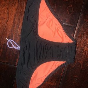 Jolyn bottoms